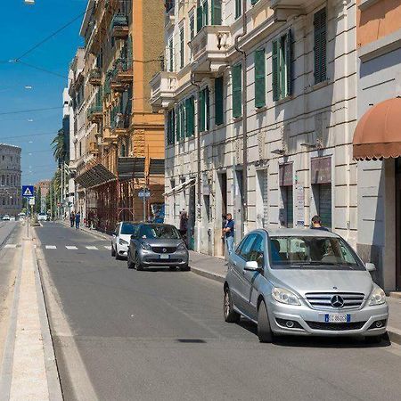 شقة Colosseo Loft Con Jacuzzi روما المظهر الخارجي الصورة